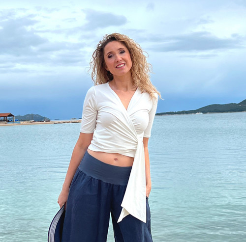 Tunika s mašlovým vázáním bílá — foto 5
