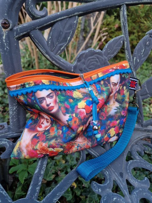 * etuje ~ taštička ~ frida — foto 5