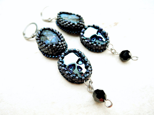 Náušnice Blue skull s labradoritem a Swarovski — foto 2