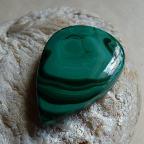 Malachit kabašon - 4,1 cm — foto 4