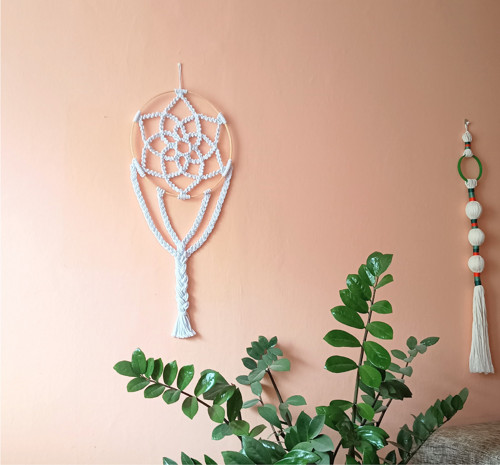 Macramé mandala dekorácia biela — foto 4