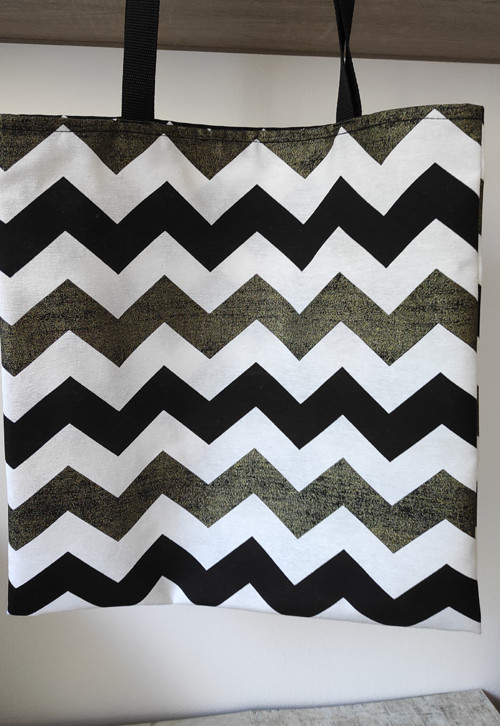 Chevron. — foto 3