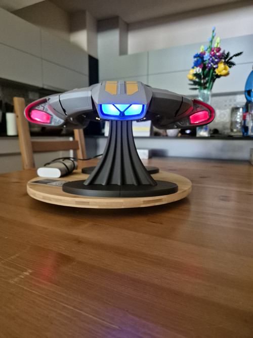 USS Defiant (NX-74205) — foto 2