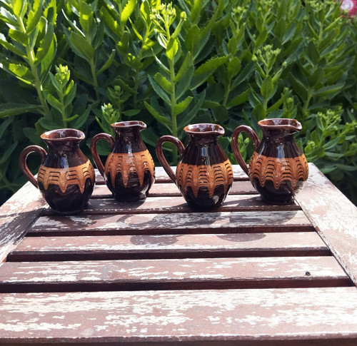Vintage keramický džbánek vlnky — foto 2