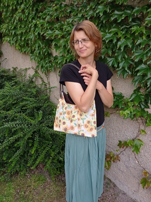 Slunečnicová letní kabelka — foto 4