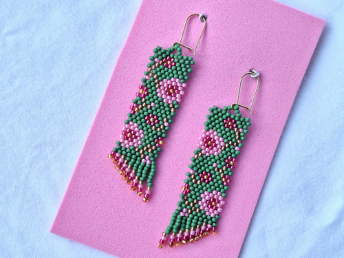 Pink Flower Beaded Earrings — foto 2