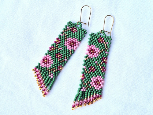 Pink Flower Beaded Earrings — foto 5