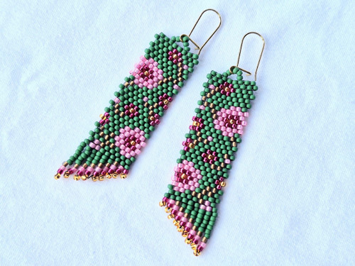 Pink Flower Beaded Earrings — foto 3