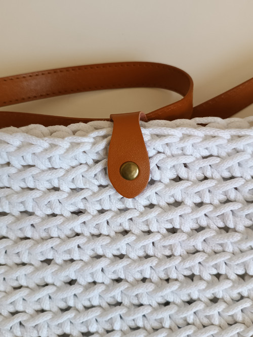 Bílá crossbody kabelka — foto 3