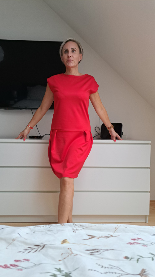 Volnočasové v rudé — foto 2