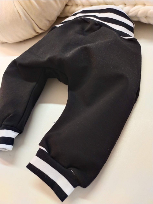Dětské tepláky, baggy černé 3-6m — foto 3