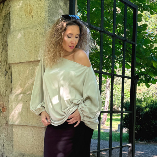 Volná béžová tunika — foto 2