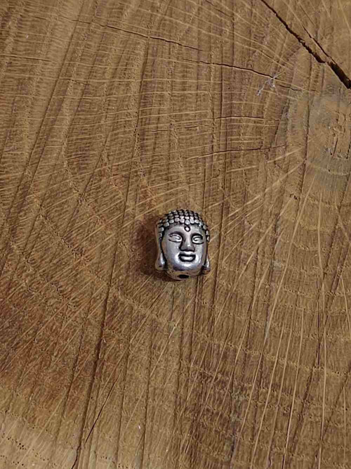 Kovový korálek buddha — foto 2