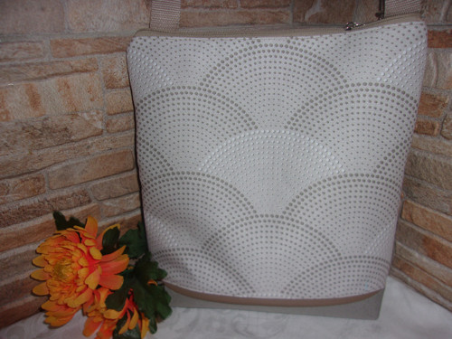 Puntíky- crossbody — foto 2