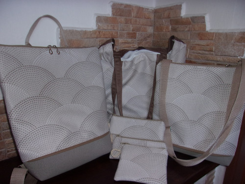 Puntíky- crossbody — foto 4