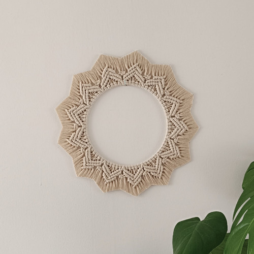 Mandala v barvě béžové — foto 2