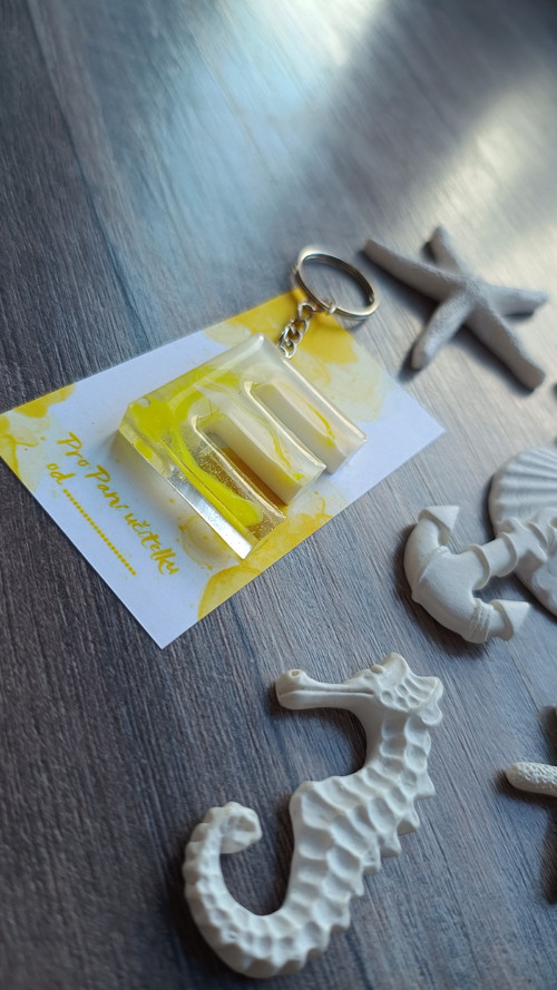 Letter "E" Yellow White — foto 3