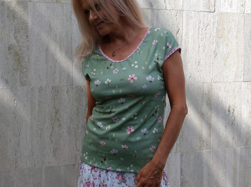 Romantické tričko vel. M — foto 2