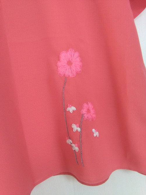 Rose (ručně vyšívaná halenka) — foto 3