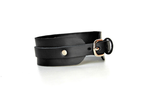 Kožený obojek s obrtlíkem 4 cm — foto 3