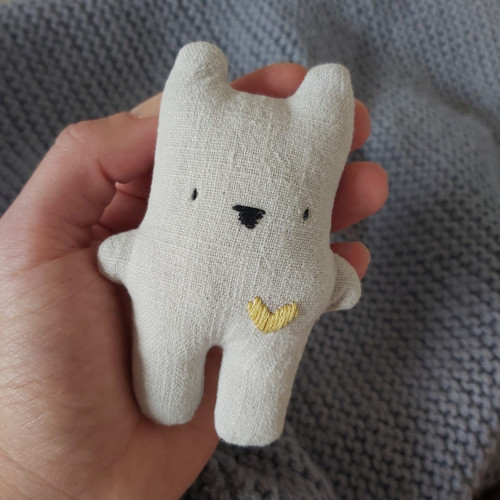 Tiny Bubu Bear Mustard Linen — foto 4