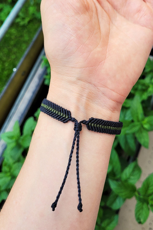 Macramé náramek - panter — foto 4