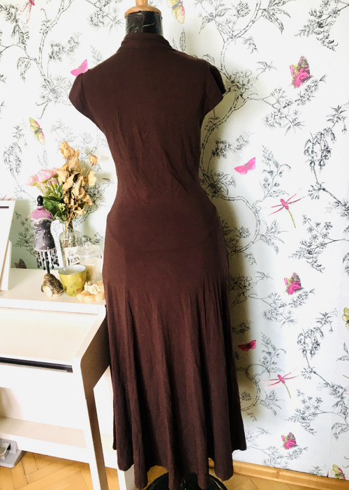 Šaty elegance v čokoládě — foto 6