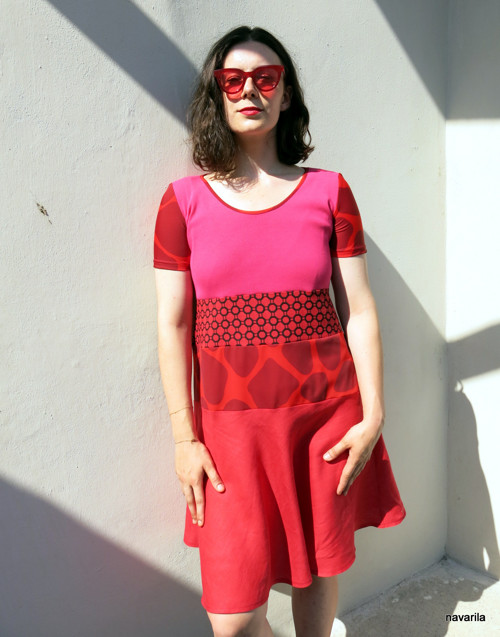 DARY - letní originální šaty — foto 2