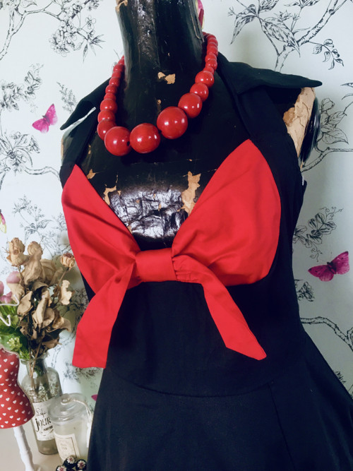 Šaty retro fatale black&red — foto 2