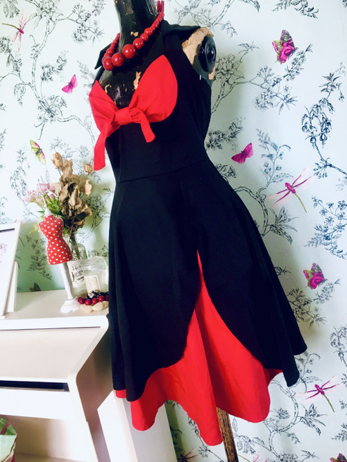 Šaty retro fatale black&red — foto 4