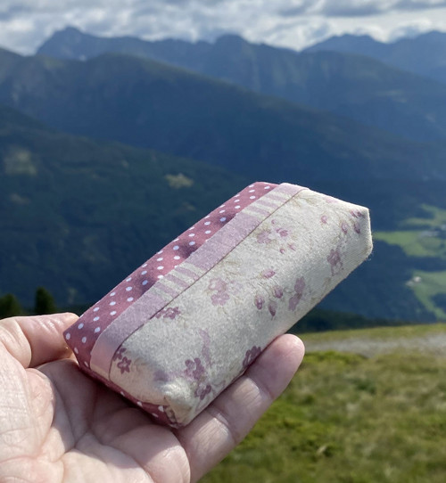 "Kapesníkovník" - Růžičky v barvě mateřídoušky — foto 2