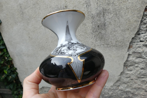 Dívky...porcelánová vázička László Jurcsák — foto 4