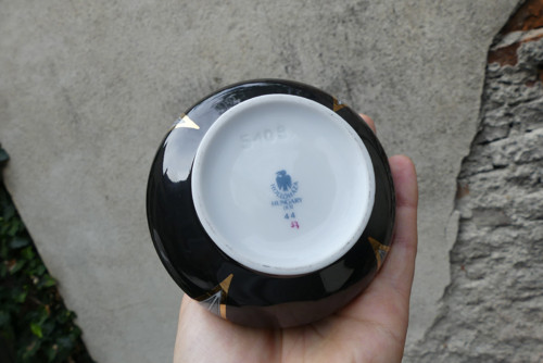 Dívky...porcelánová vázička László Jurcsák — foto 5
