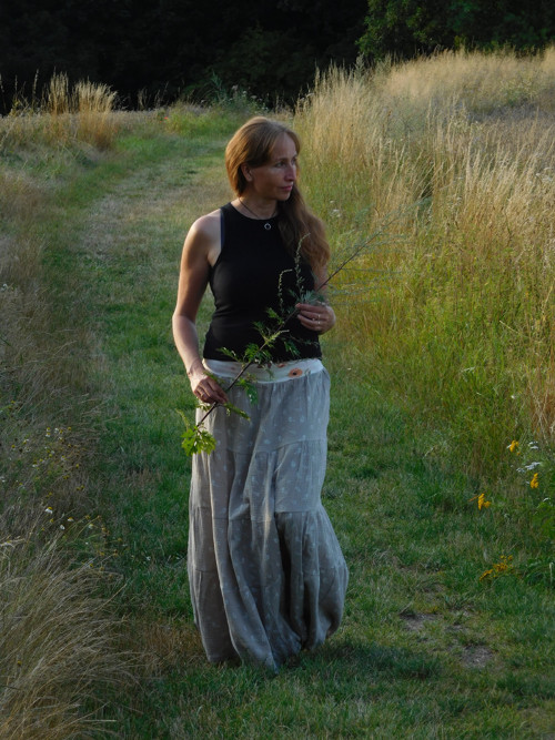 V poli :-) sukně mušelín — foto 5