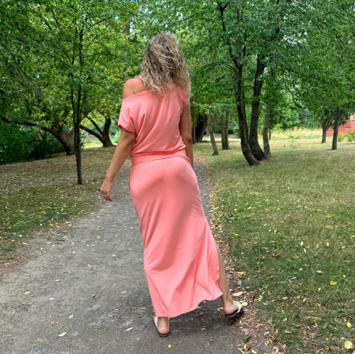 Dlouhé šaty lososové — foto 4