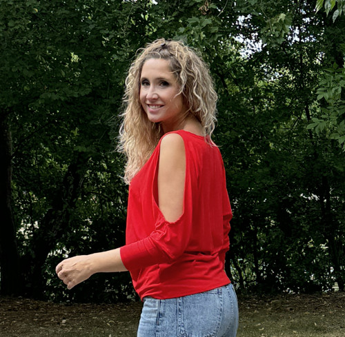 Červená tunika volná ramena — foto 4