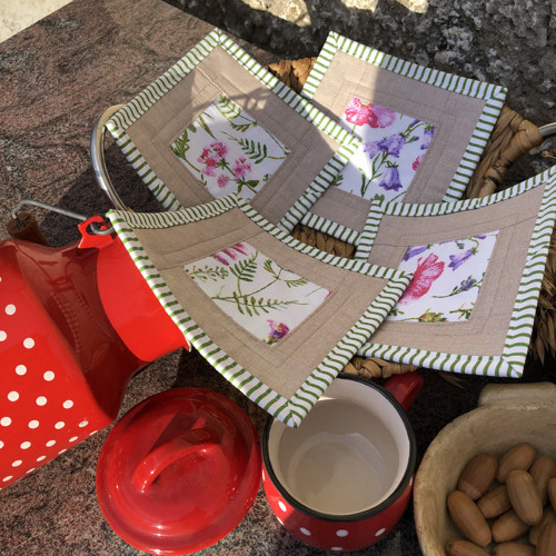 Podkafíčka s letní loukou: 16x16 cm — foto 2