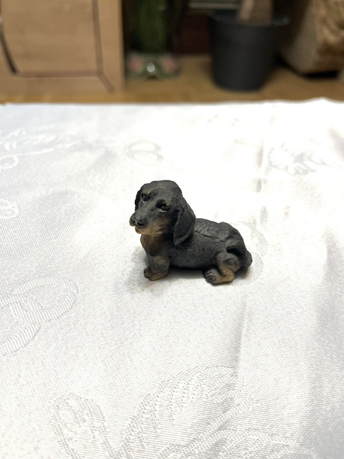 Miniatura jezevčík-polyresin — foto 2