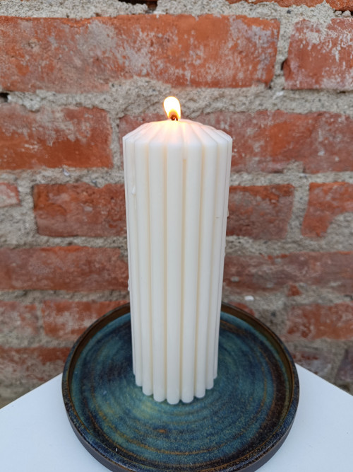 Střední sójová svíčka Pillar s vůní — foto 2