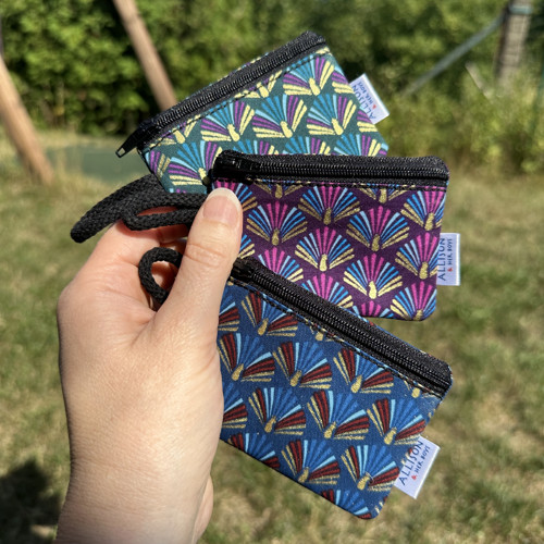 Kapsička mini Páv zlatotisk Violet — foto 4