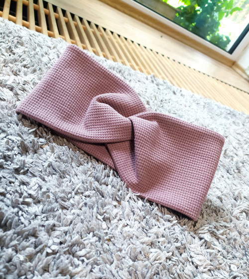 Čelenka starorůžová křížená — foto 2