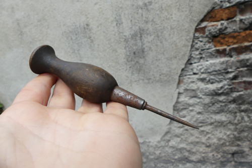 Staré obuvnické šídlo — foto 3