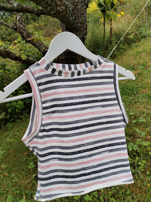 Proužkovaný Crop top — foto 3