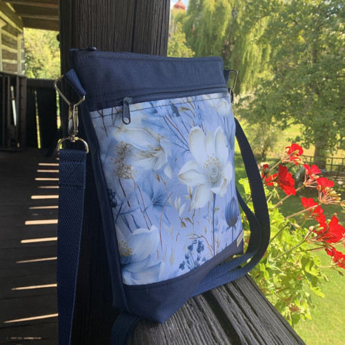 Crossbody kabelka - Čemeřice s modrou — foto 3