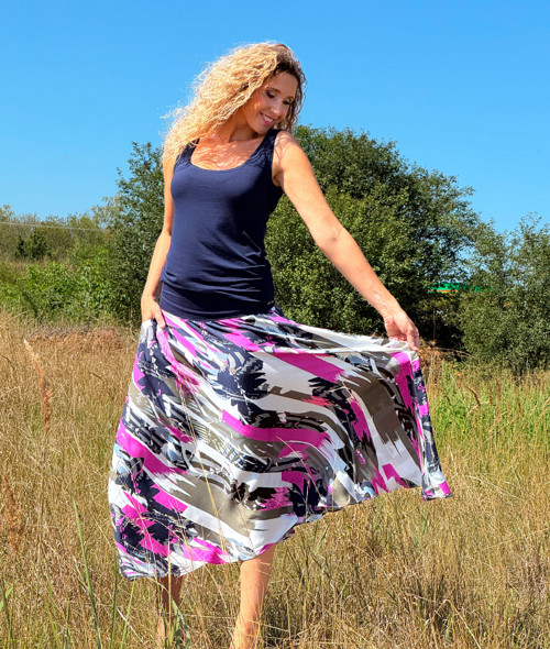Polokolová sukně-abstraktní — foto 4