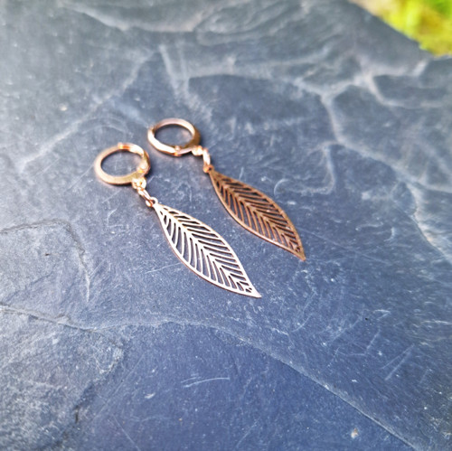 Ocelové náušnice*listy*rosegold — foto 3
