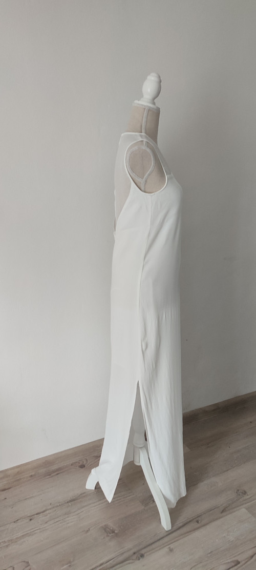 Bílé šaty — foto 3