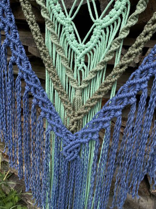 Macramé závěsná dekorace - modrozelená — foto 3