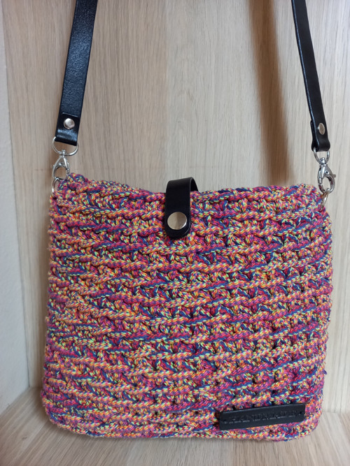 Háčkovaná kabelka malá multicolor — foto 3