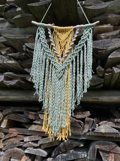 Macramé závěsná dekorace - jarní — foto 6